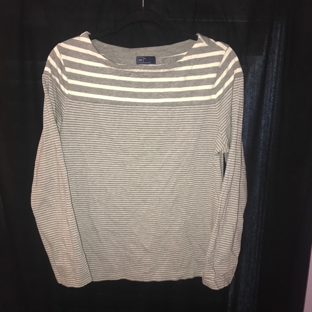 GAP striped shirt